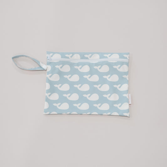 Medium wet bag for swimming whales